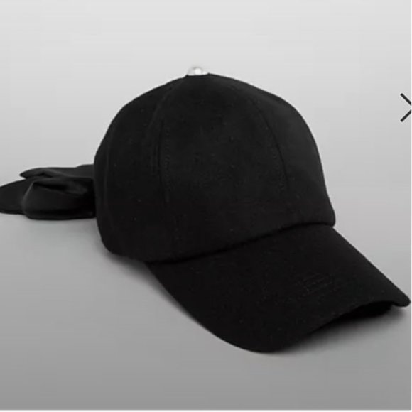 WAH London x ASOS Wool Cap Bow Detail - Picture 2 of 8